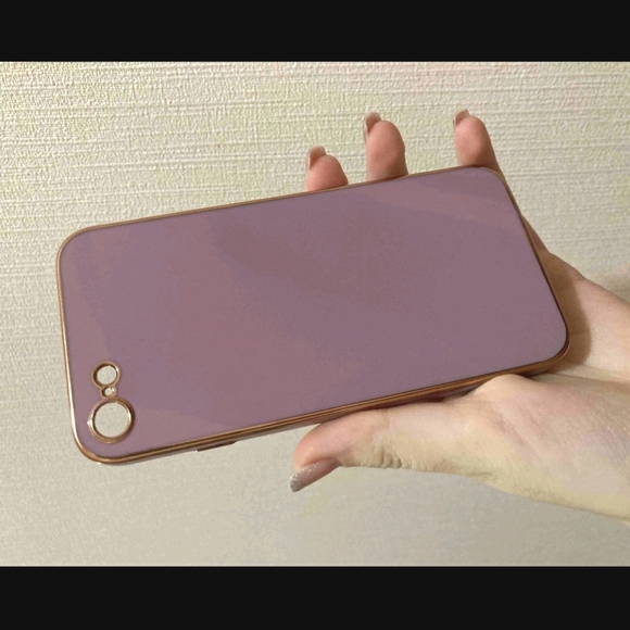 (3/20) Gold Rimmed Pink iPhone 7/8 case - Picture 3 of 5
